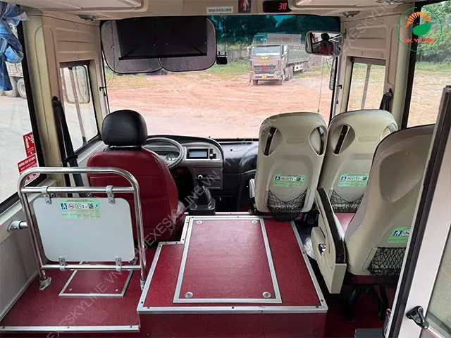 Thuê xe 29 chỗ Isuzu Samco -02