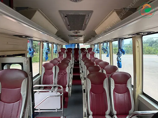 Thuê xe 29 chỗ Isuzu Samco -03