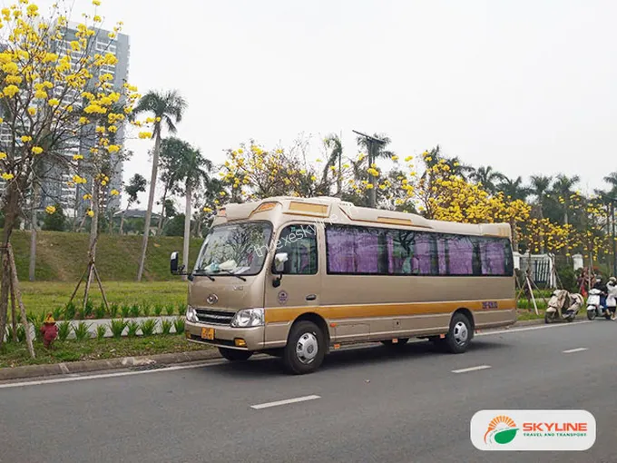 So sánh các loại xe 29 chỗ -3