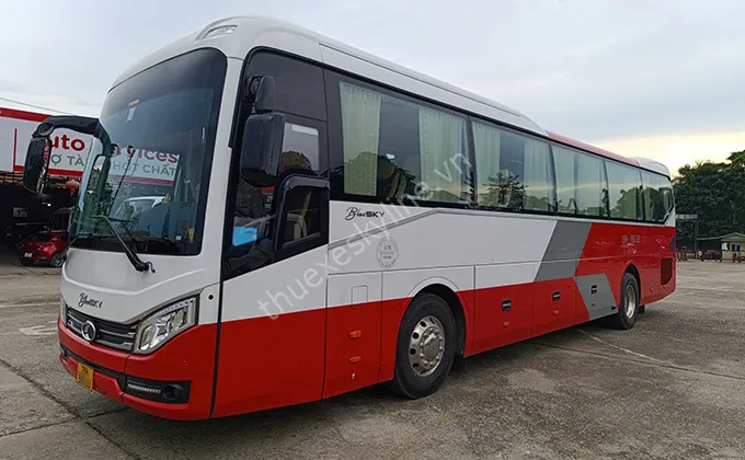 Thuê xe 34 chỗ đi Sóc sơn với khoang hành lý cực rộng | Skyline