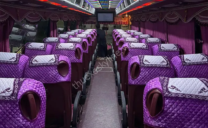 Thuê xe 45 chỗ đi Sóc Sơn với nội thất hiện đại, sang trọng | Skyline