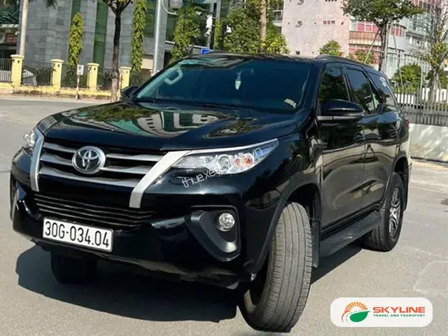Thuê xe 7 chỗ đi Hải Tiến | Thuê xe Skyline 01